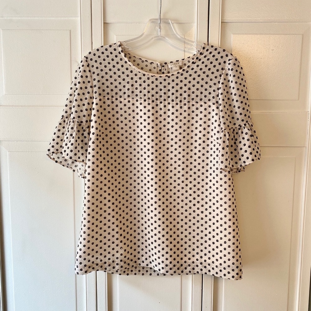 Polka dot Ruffle Short Sleeve Top